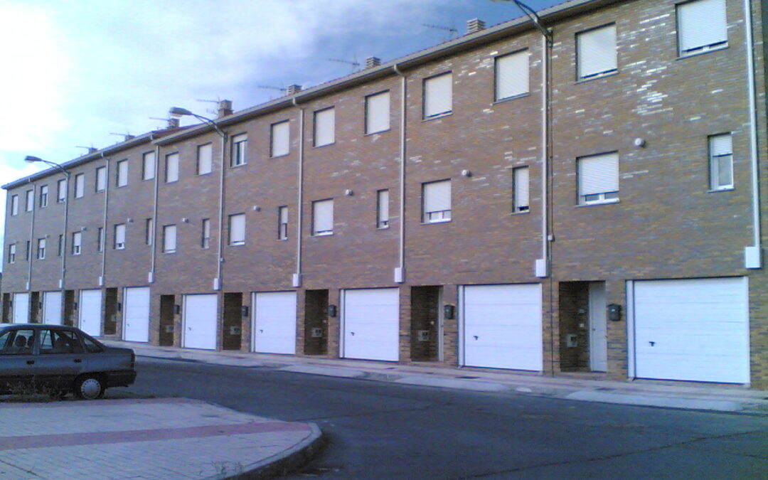 9 viviendas adosadas en Puente Ladrillo