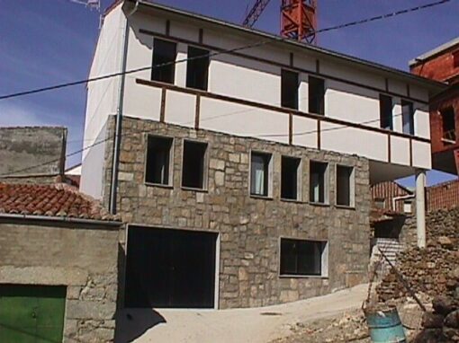 Dos viviendas unifamiliares en La Hoya (Sa)