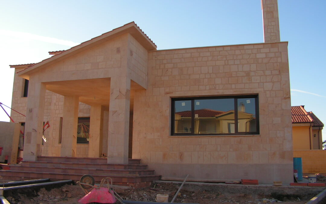 Vivienda unifamiliar en urbanización Aldebarán (Santa Marta)