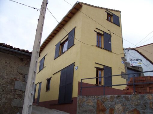 Reforma de local para tienda de esquí en La Hoya (Sa)